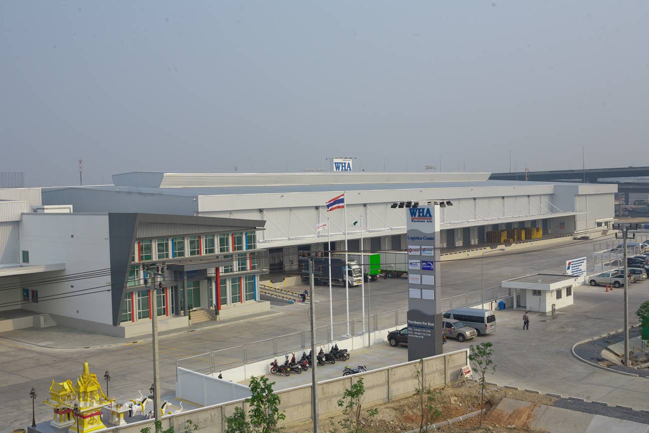 ศูนย์กระจายสินค้า WHA Mega Logistics Center บางนา - ตราด กม. ที่ 18 (Hitachi Transport System New D.C.)